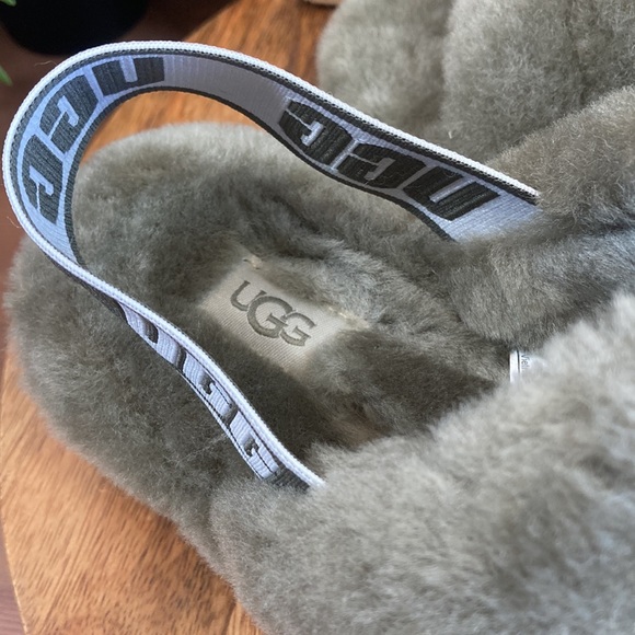 UGG Women's Fluff Yeah Slide Sandals Sheepskin Slingback Slippers - Picture 4 of 9